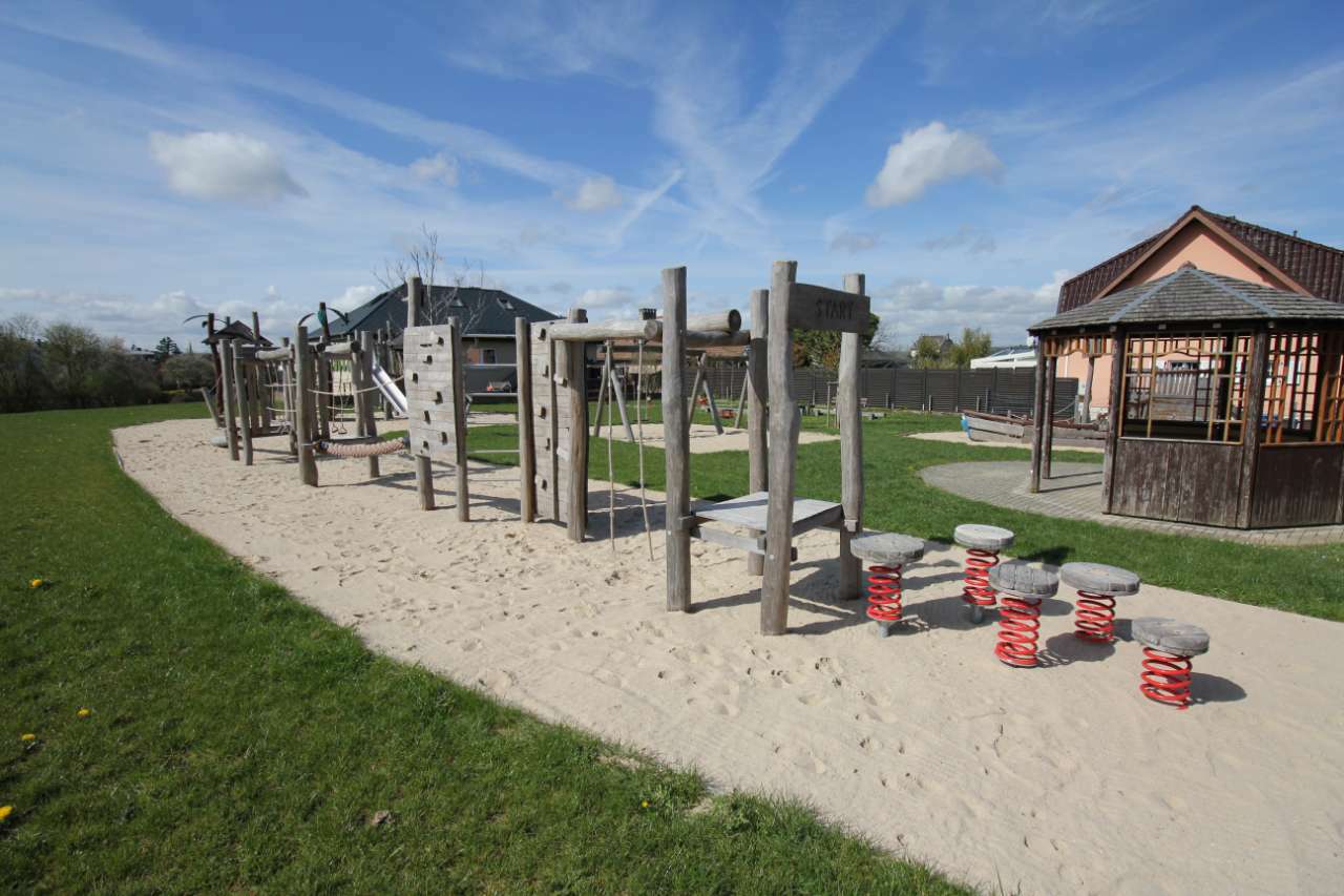 Spielplatz_1.JPG